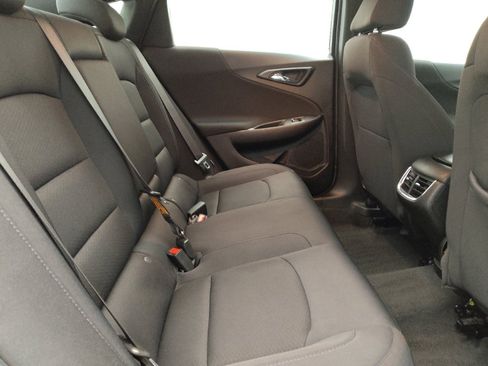 Used 2025 Chevrolet Malibu LT FWD image 19
