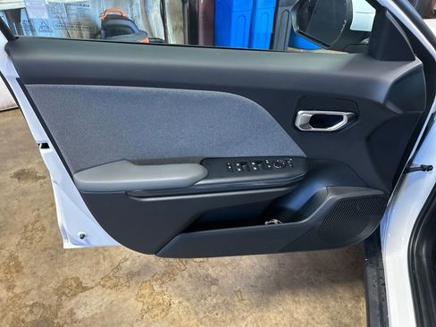 New 2025 Kia K4 EX image 28