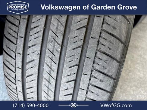 Used 2023 Volkswagen Atlas SEL R-Line AWD/4WD image 9