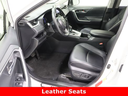 Certified 2023 Toyota RAV4 XLE Premium image 14