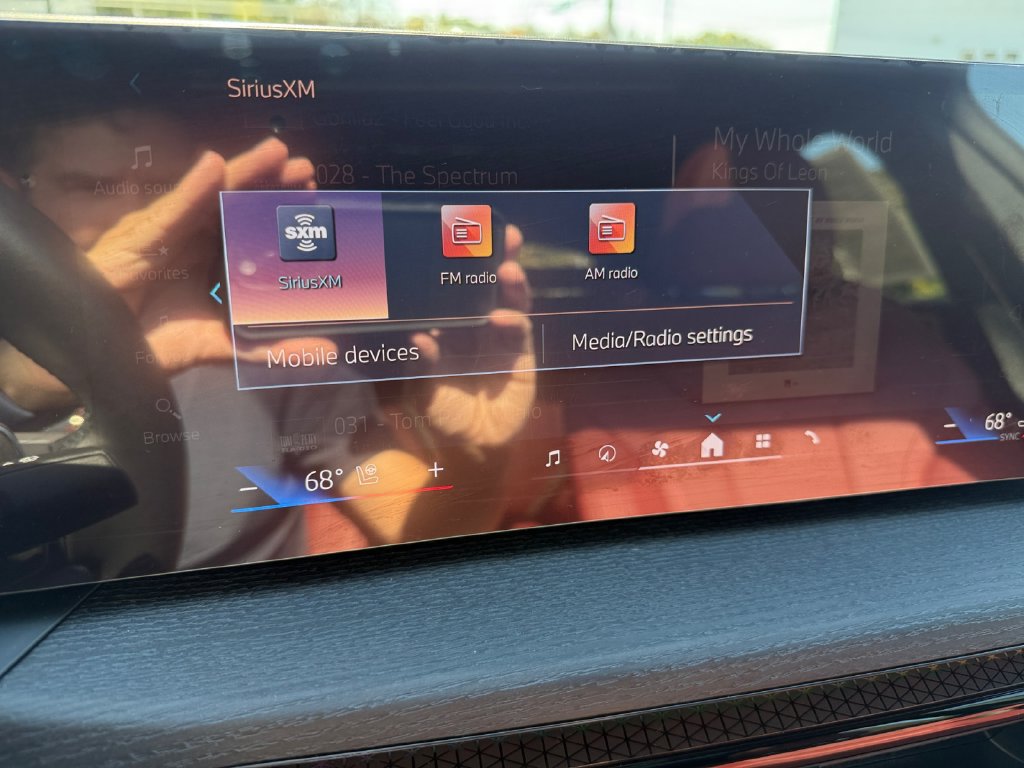 Certified 2026 BMW 430i xDrive w/ M Sport Package AWD/4WD image 23