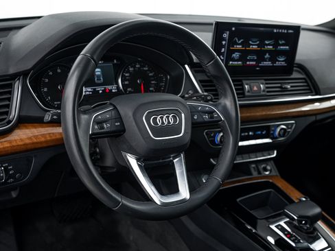 Certified 2023 Audi Q5 2.0T Premium w/ Convenience Package AWD/4WD image 11
