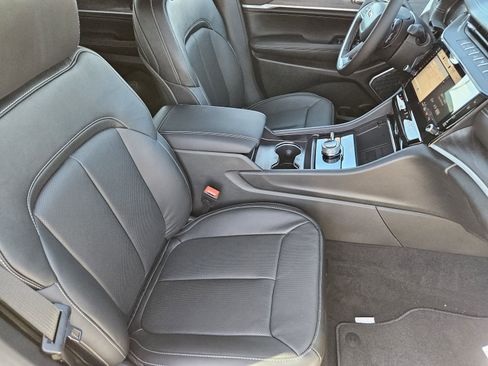 New 2026 Jeep Grand Cherokee L Limited AWD/4WD image 15