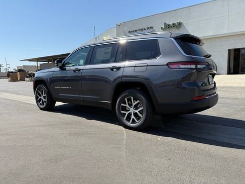 New 2025 Jeep Grand Cherokee L Limited w/ Luxury Tech Group II image 4