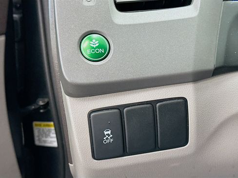 Used 2012 Honda Civic EX-L image 17