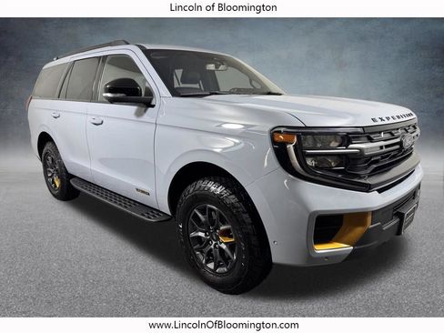 Used 2025 Ford Expedition Tremor AWD/4WD image 10