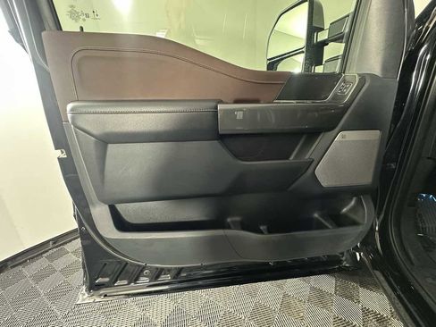 Used 2022 Ford F150 Lariat w/ Equipment Group 502A High AWD/4WD image 16