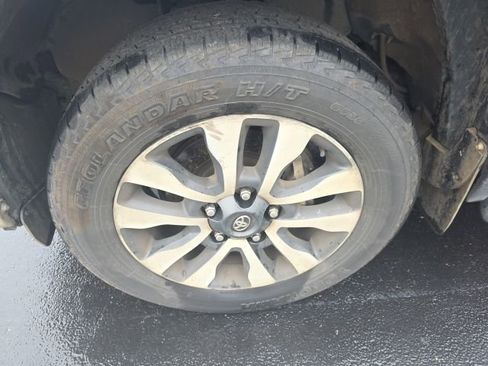 Used 2018 Toyota Tundra Limited w/ Limited Premium Package image 12