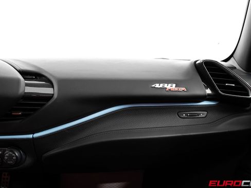 Used 2020 Ferrari 488 Pista Coupe RWD image 44