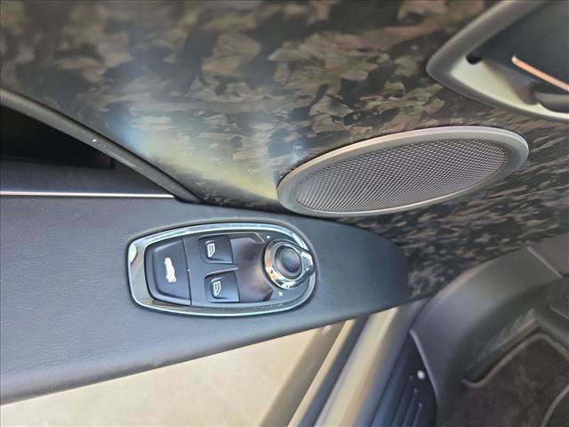 Used 2019 Aston Martin DB11 AMR RWD image 12