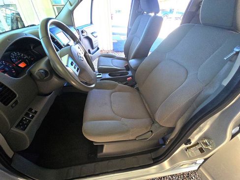 Used 2019 Nissan Frontier SV image 9