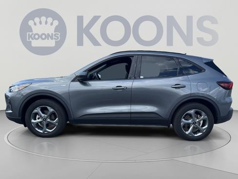 Certified 2025 Ford Escape ST-Line AWD/4WD image 2