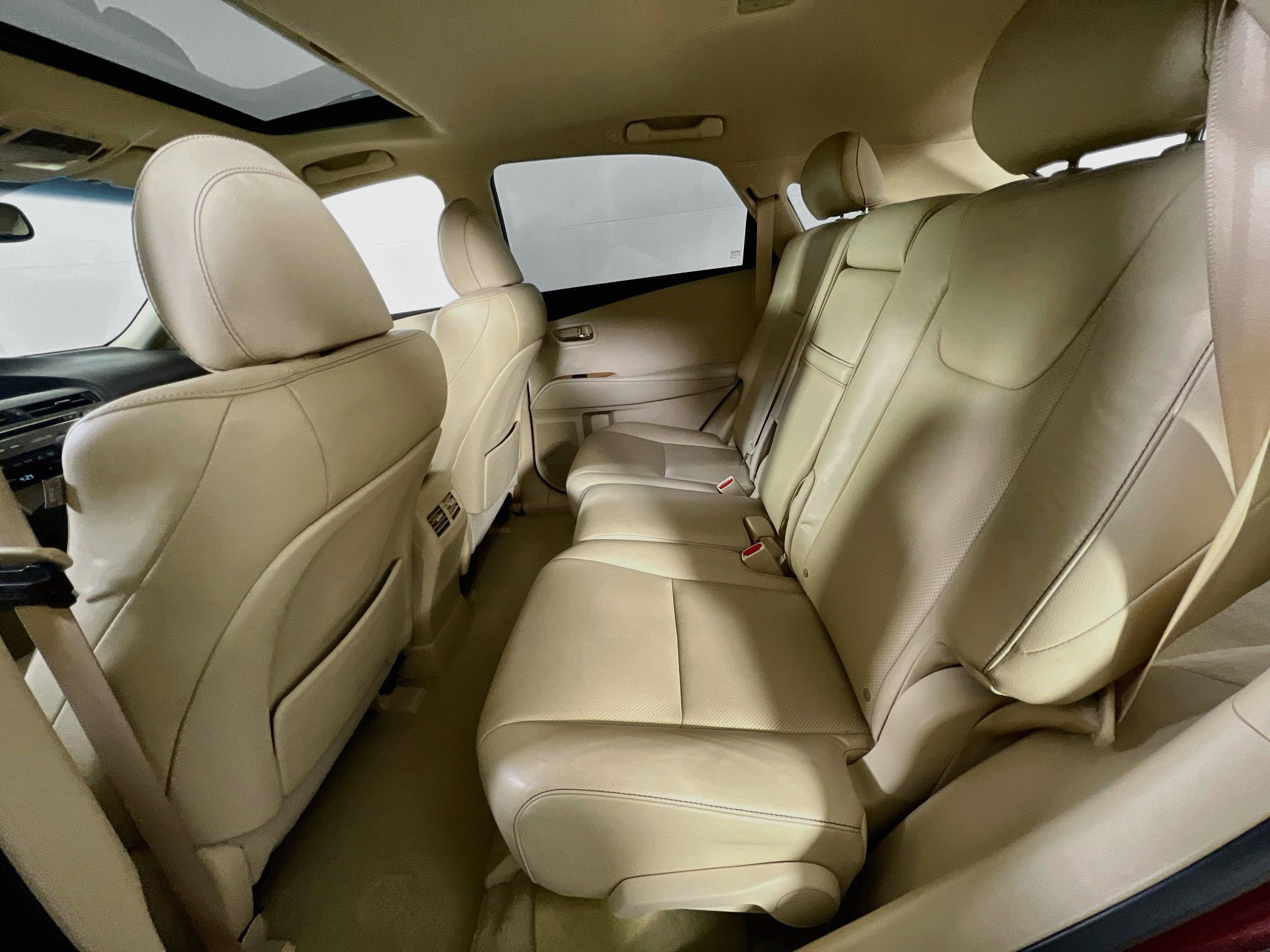 Used 2015 Lexus RX 450h AWD image 25