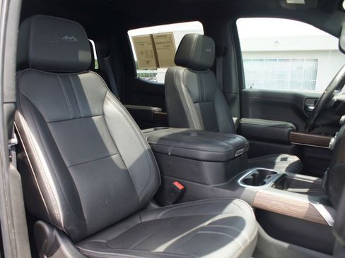 Used 2021 Chevrolet Silverado 1500 High Country AWD/4WD image 23