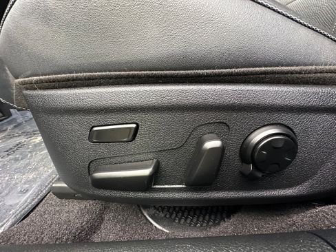 Used 2023 Kia Stinger GT2 image 30