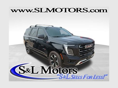 Used 2025 GMC Yukon AT4 w/ AT4 Premium Plus Package AWD/4WD image 1