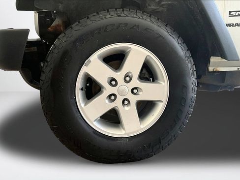 Used 2011 Jeep Wrangler Sport AWD/4WD image 30
