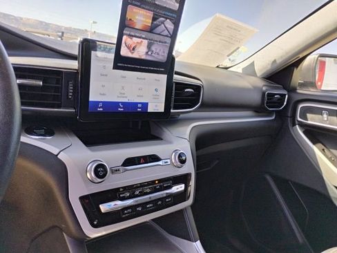 Used 2023 Ford Explorer XLT w/ Equipment Group 202A image 19