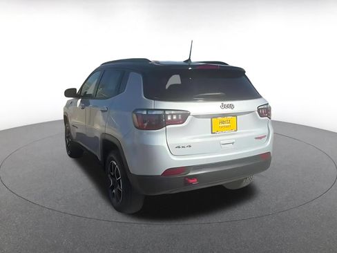 Used 2025 Jeep Compass Trailhawk AWD/4WD image 11