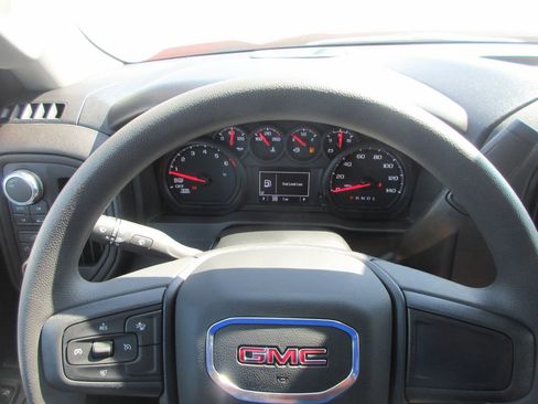 New 2026 GMC Sierra 1500 Pro image 16