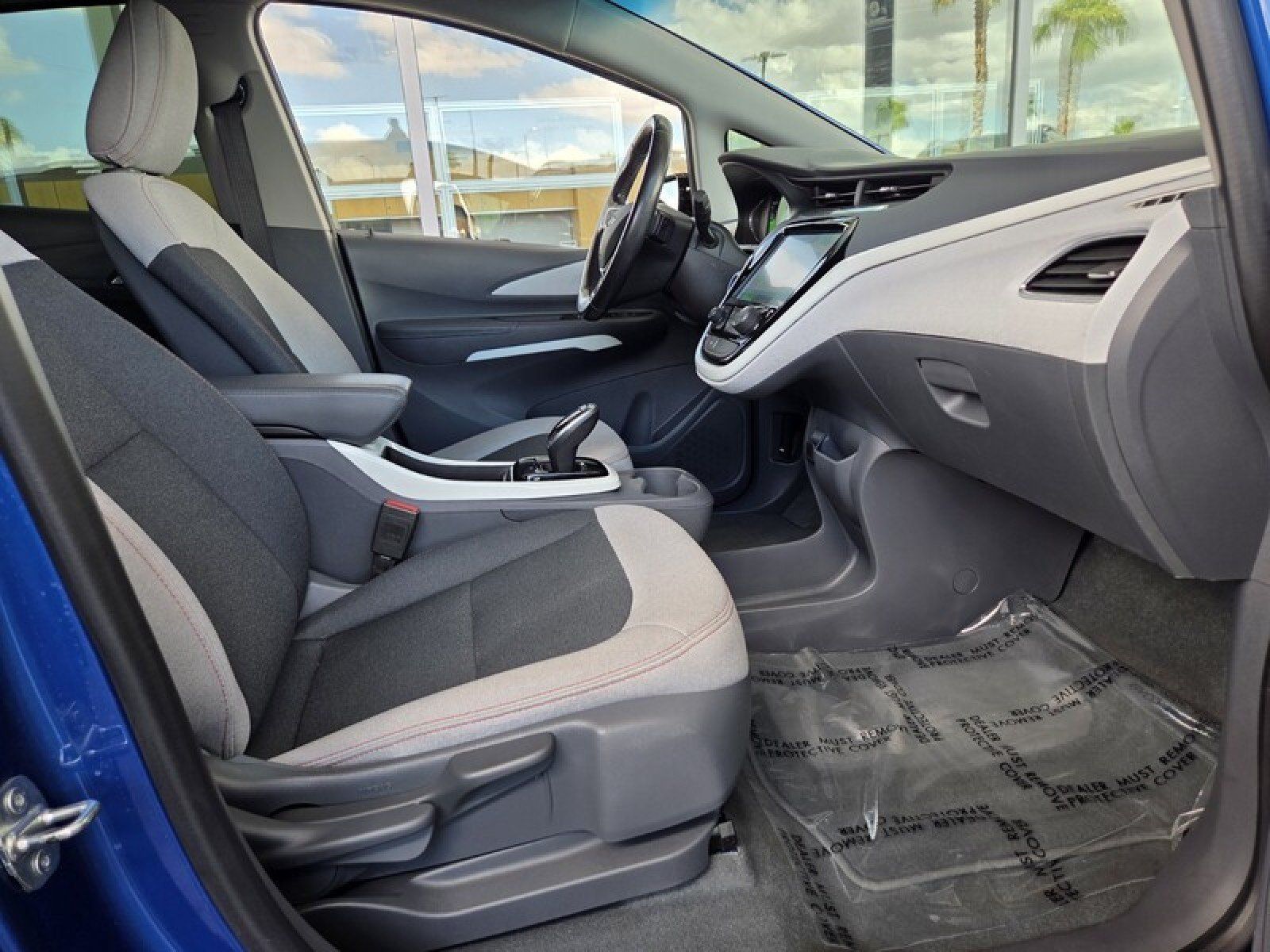 Used 2020 Chevrolet Bolt LT FWD image 18
