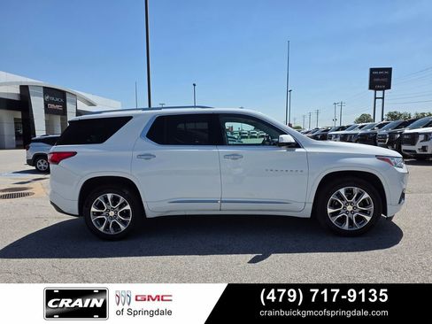 Used 2020 Chevrolet Traverse Premier AWD/4WD image 9