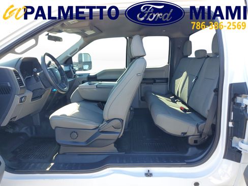 Used 2022 Ford F250 XL w/ Power Equipment Group image 11