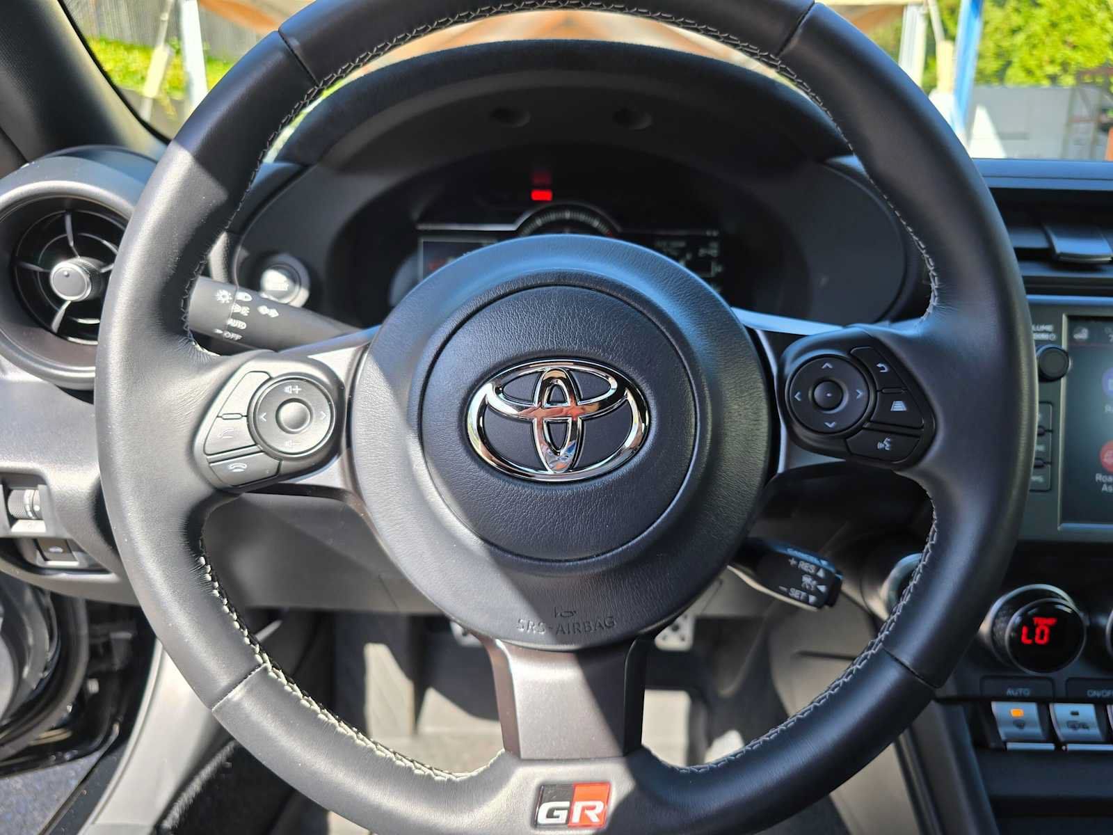 Used 2025 Toyota GR86 Premium w/ ALL Weather Mat Package (TMS) RWD image 22