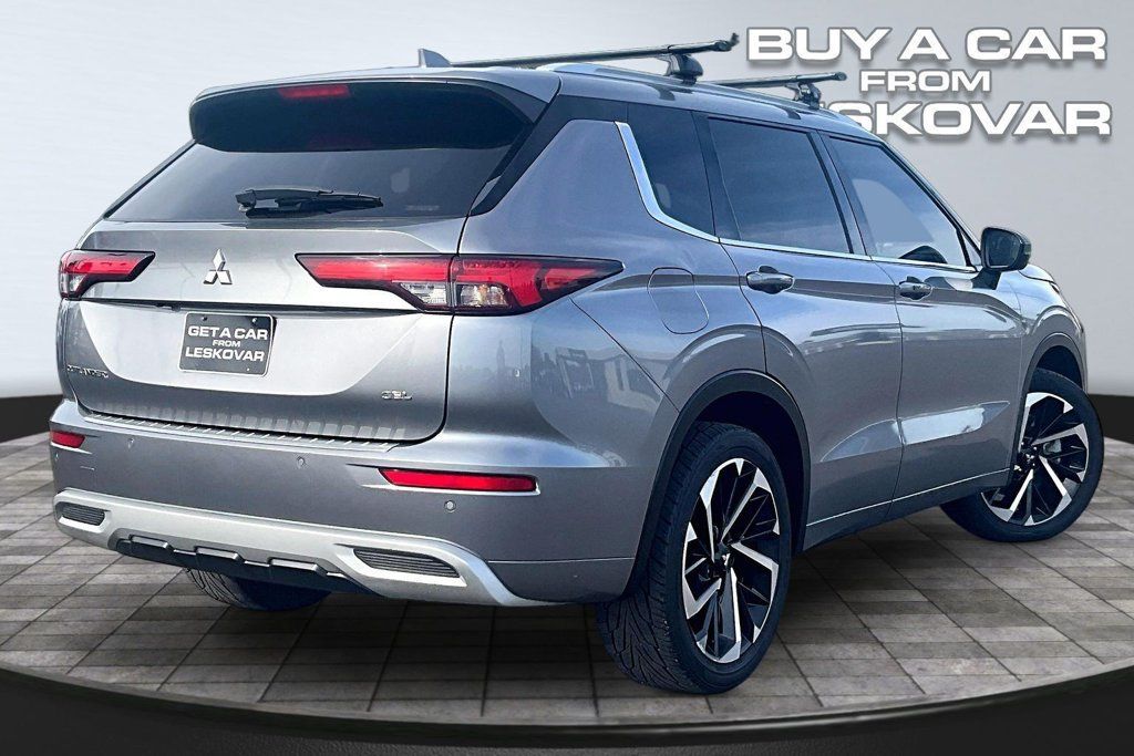 Used 2022 Mitsubishi Outlander SEL AWD/4WD image 13