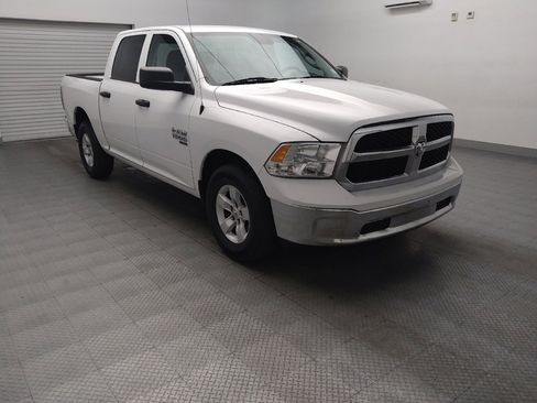 Used 2022 RAM 1500 Classic SLT RWD image 14