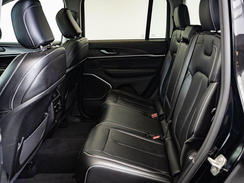 Used 2024 Jeep Grand Cherokee Limited 4xe image 34