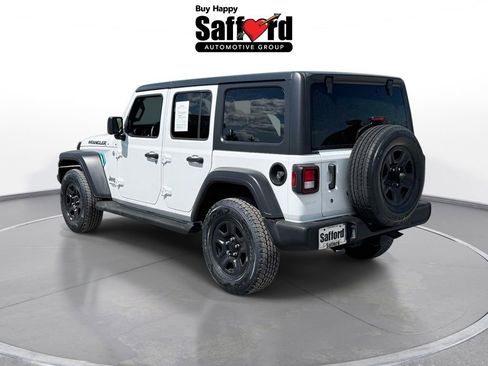 Used 2018 Jeep Wrangler Unlimited Sport AWD/4WD image 6