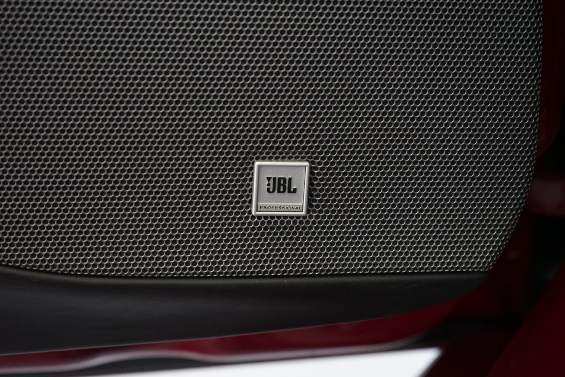 Used 2019 Ferrari Portofino RWD image 27