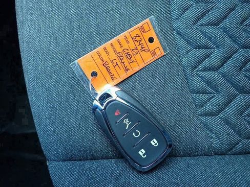 Used 2023 Chevrolet Equinox LT image 30