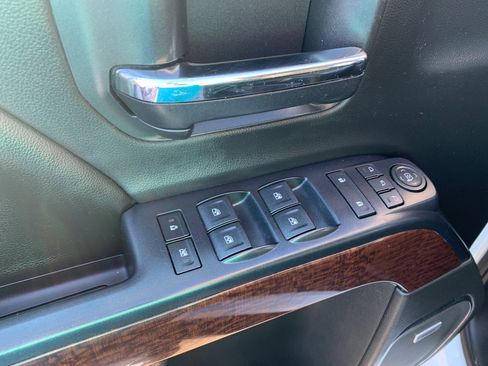 Used 2015 GMC Sierra 1500 SLT w/ SLT Crew Cab Value Package image 10