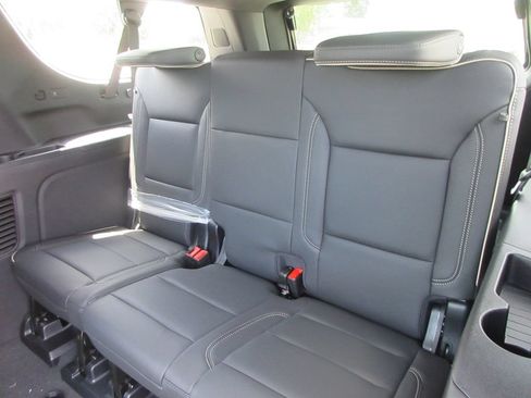 New 2026 GMC Yukon XL Elevation w/ Elevation Premium Package AWD/4WD image 13