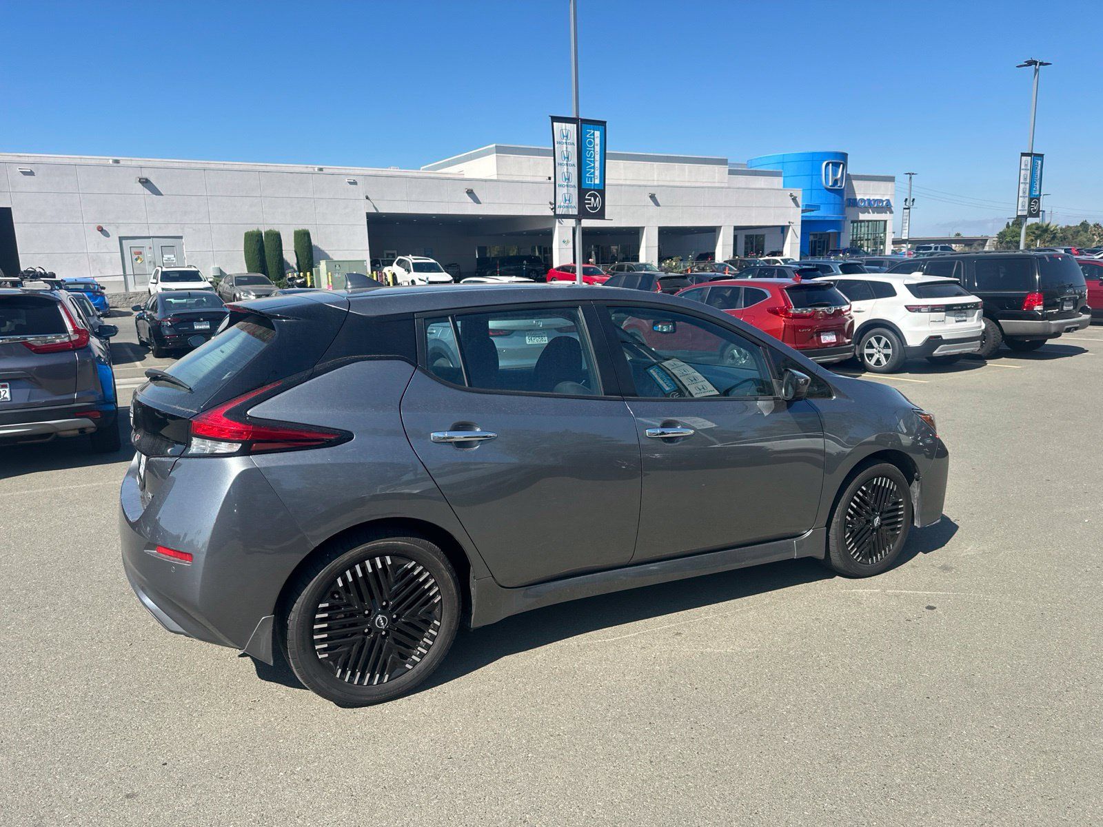 Used 2024 Nissan Leaf SV Plus FWD image 3