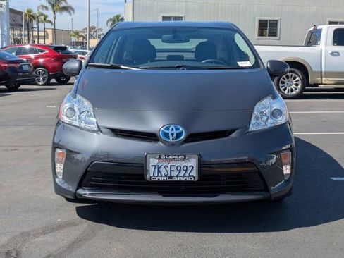 Used 2015 Toyota Prius Four image 2