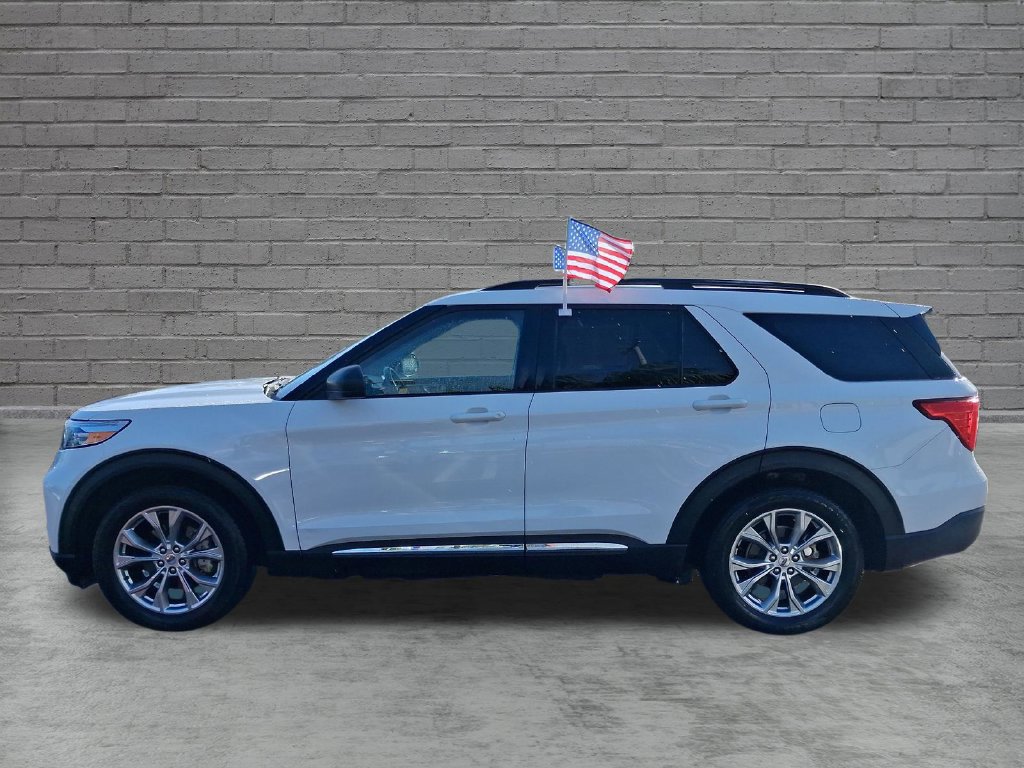 Used 2021 Ford Explorer XLT w/ Equipment Group 202A RWD image 4