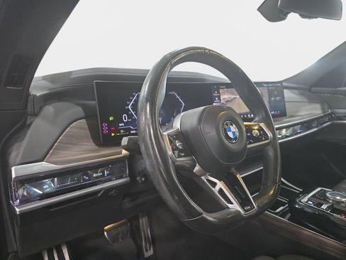 Certified 2023 BMW 760i xDrive AWD/4WD image 21