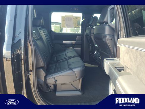Used 2025 Ford F150 Platinum w/ FX4 Off-Road Package AWD/4WD image 18