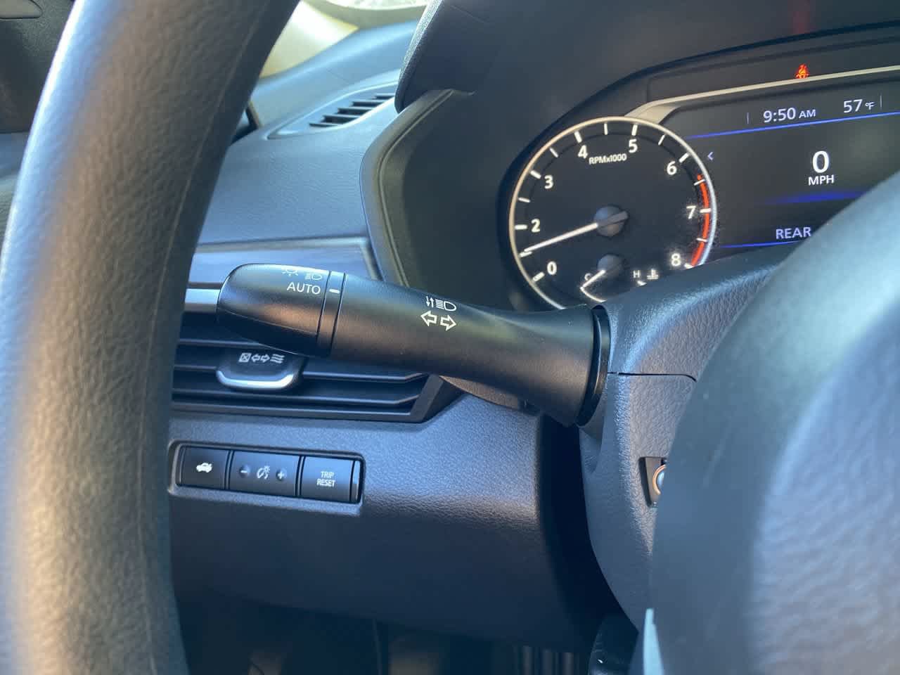 Used 2025 Nissan Altima 2.5 SV FWD image 22