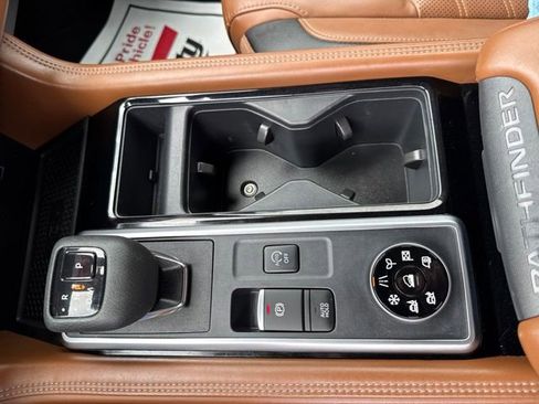 Certified 2023 Nissan Pathfinder Platinum AWD/4WD image 30