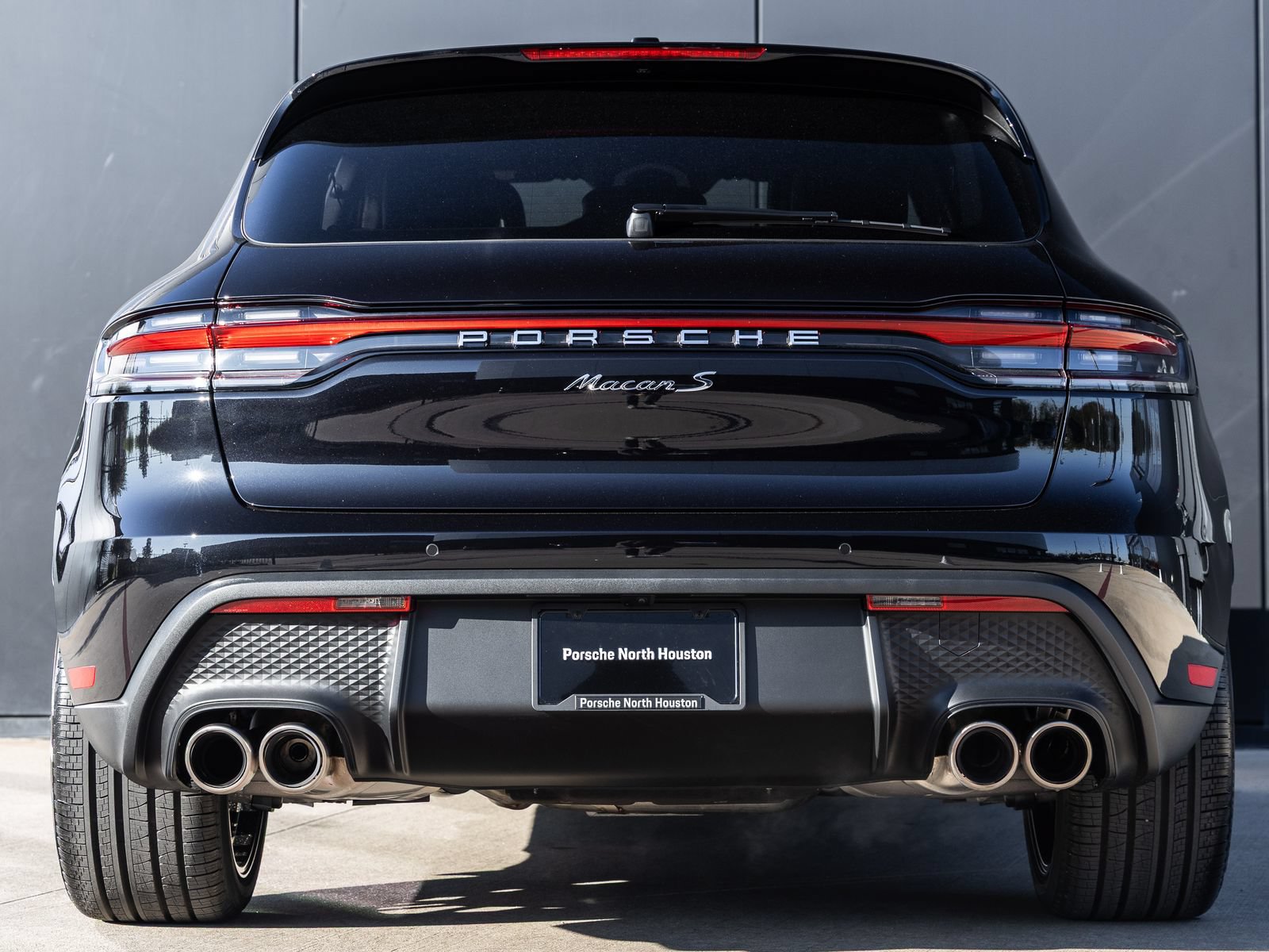 Certified 2026 Porsche Macan S AWD/4WD image 10