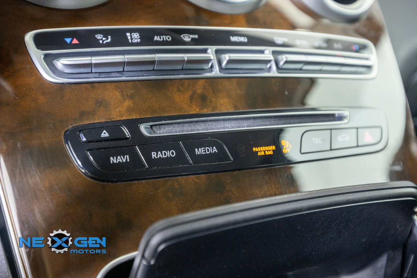 Used 2019 Mercedes-Benz GLC 300 4MATIC image 23