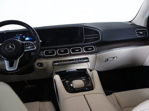 Used 2023 Mercedes-Benz GLE 450 4MATIC w/ AMG Line Exterior image 37