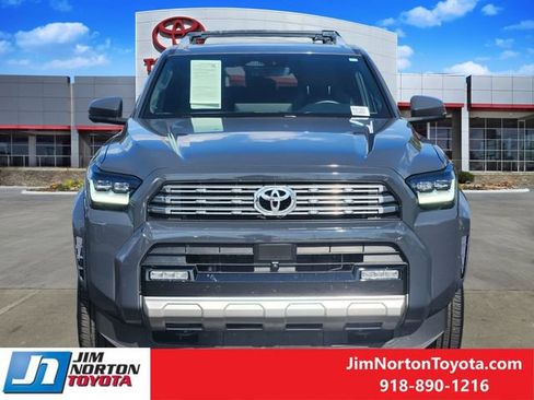 Used 2025 Toyota 4Runner Limited AWD/4WD image 2