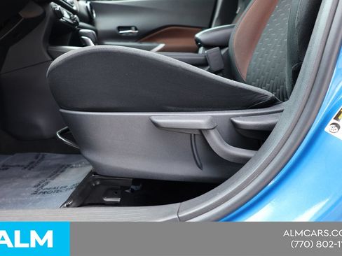 Used 2023 Nissan Kicks SR FWD image 19