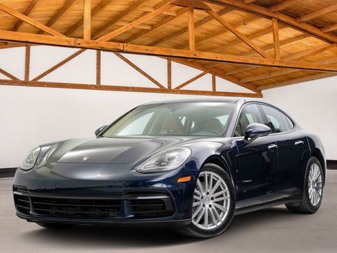 Used 2018 Porsche Panamera image 1
