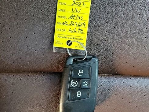 Certified 2022 Volkswagen Atlas SEL image 36